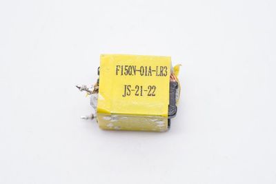 帶美規(guī)、英規(guī)、歐規(guī)、澳規(guī)插腳,SlimQ 150W氮化鎵充電器拆解